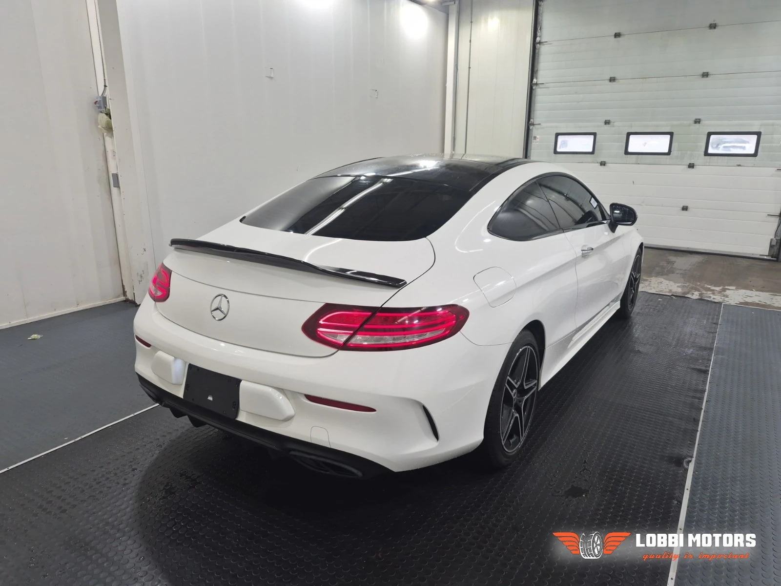Mercedes-Benz C 300, снимка 3 - Автомобили и джипове - 56069818