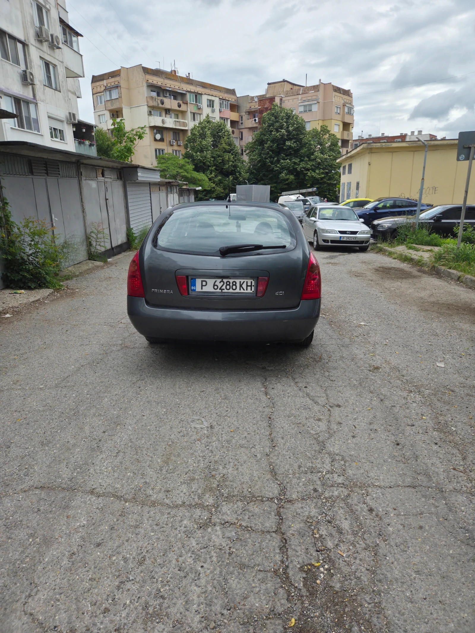 Nissan Primera, снимка 6 - Автомобили и джипове - 56152709