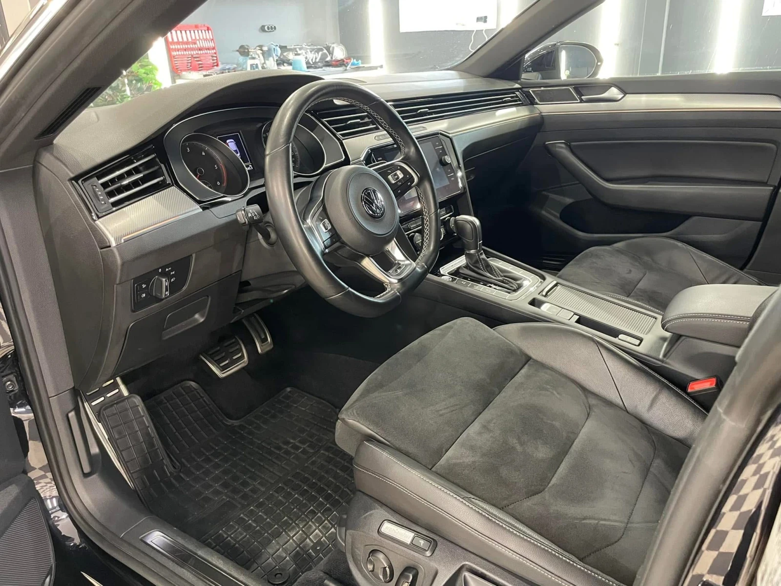 VW Arteon 2.0 biturbo, снимка 9 - Автомобили и джипове - 56321121