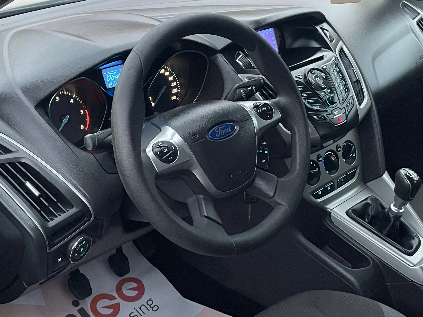 Ford Focus 1.6HDI, снимка 12 - Автомобили и джипове - 56585984