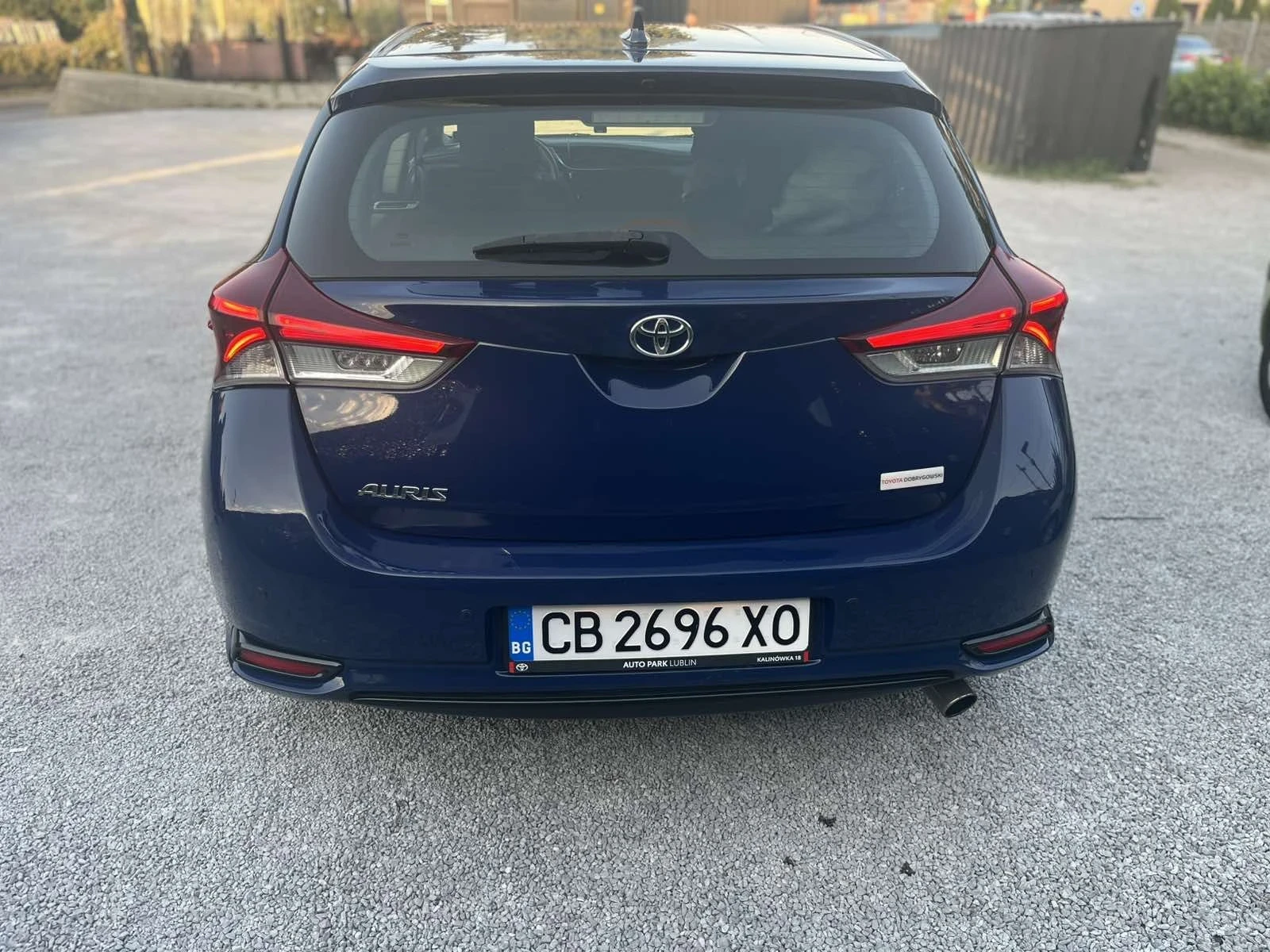 Toyota Auris, снимка 10 - Автомобили и джипове - 56741328