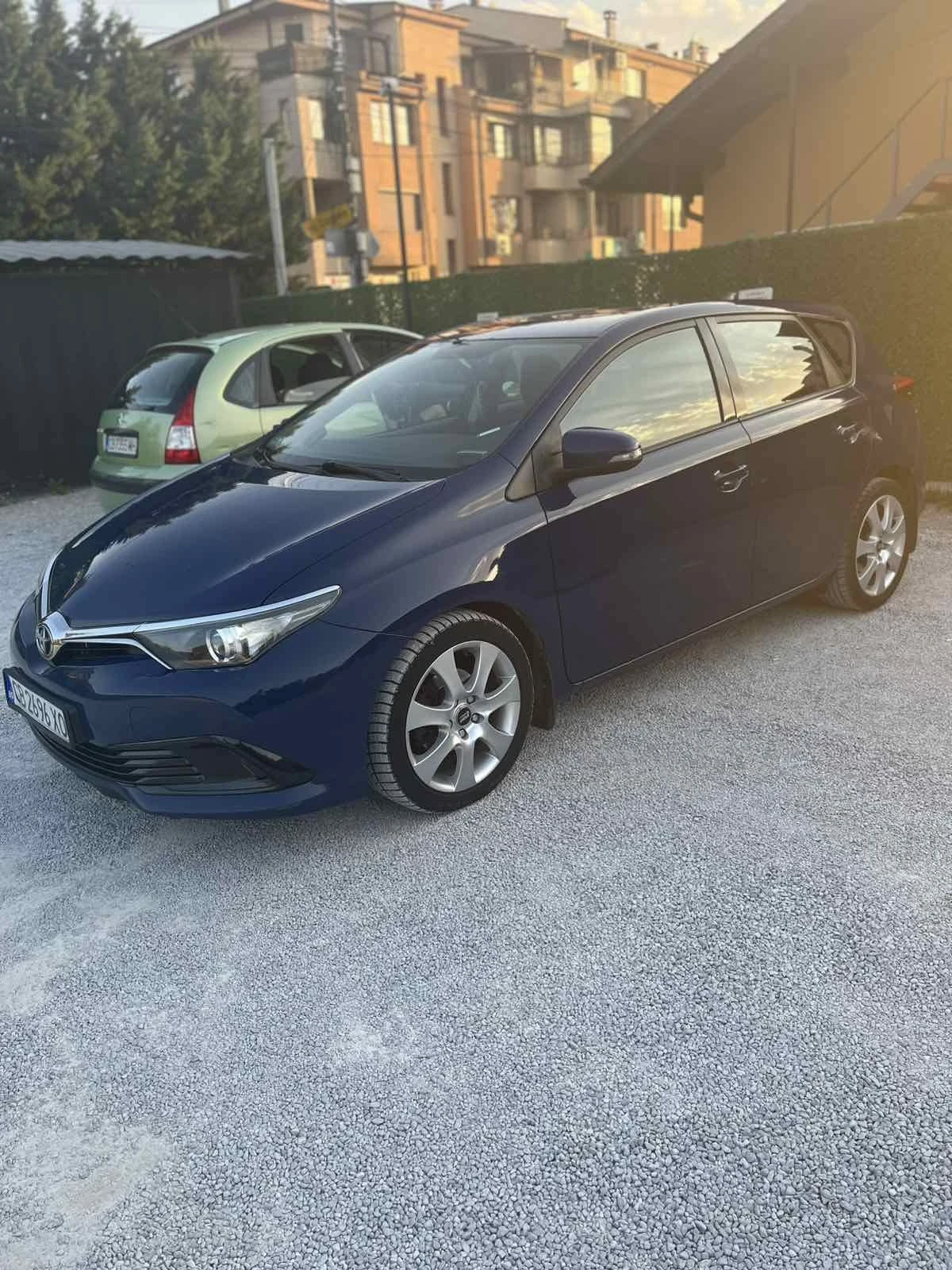 Toyota Auris, снимка 7 - Автомобили и джипове - 56741328