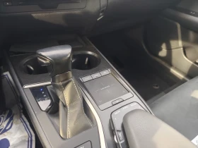 Toyota C-HR Лексус 2.0 184к.с Хибрид във Гаранция  - 19250 € / 37649.73 лв. - 60374339 12