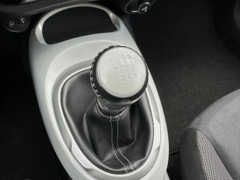 Nissan Juke 1.2, 106000км, TEKNA, PANORAMA, CAMERA360, LED, ПО, снимка 12 - Автомобили и джипове - 52535468