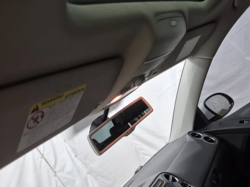 VW Tiguan 2015 HIGHLINE * БЕЗ ПЪРВОНАЧАЛНА ВНОСКА, снимка 15 - Автомобили и джипове - 52825452