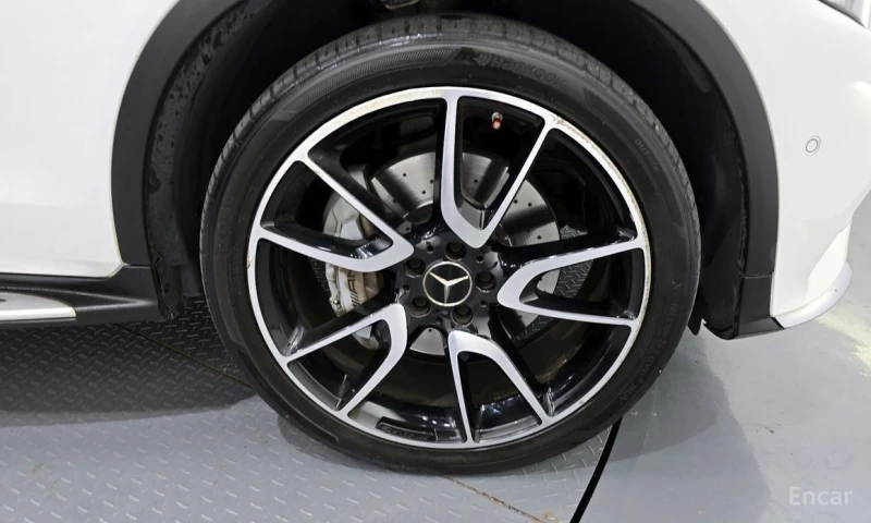 Mercedes-Benz GLC 43 AMG, снимка 5 - Автомобили и джипове - 53049988