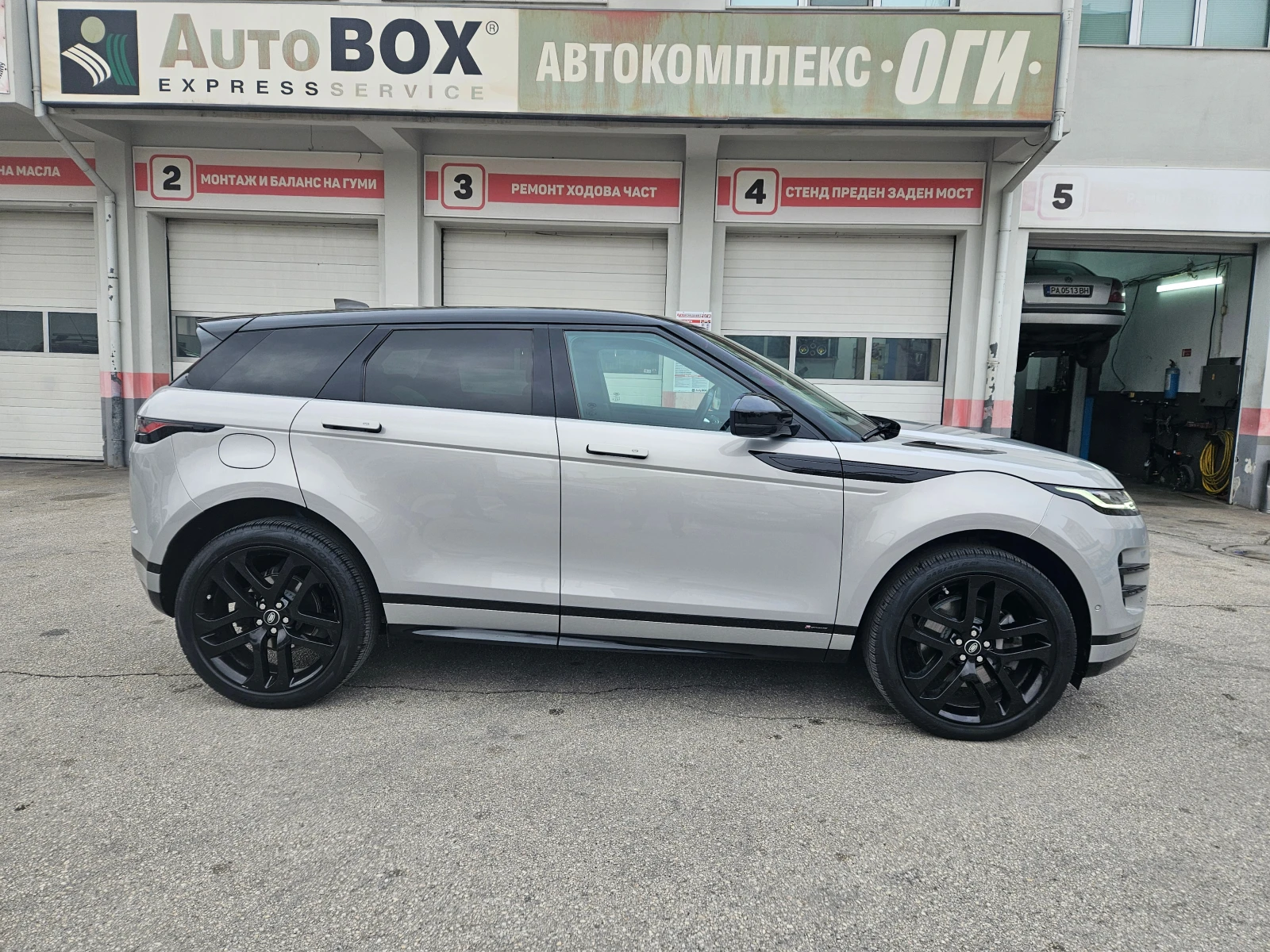 Land Rover Range Rover Evoque 2.0d-R-DYNAMIC-4x4-AT-FULL - изображение 6