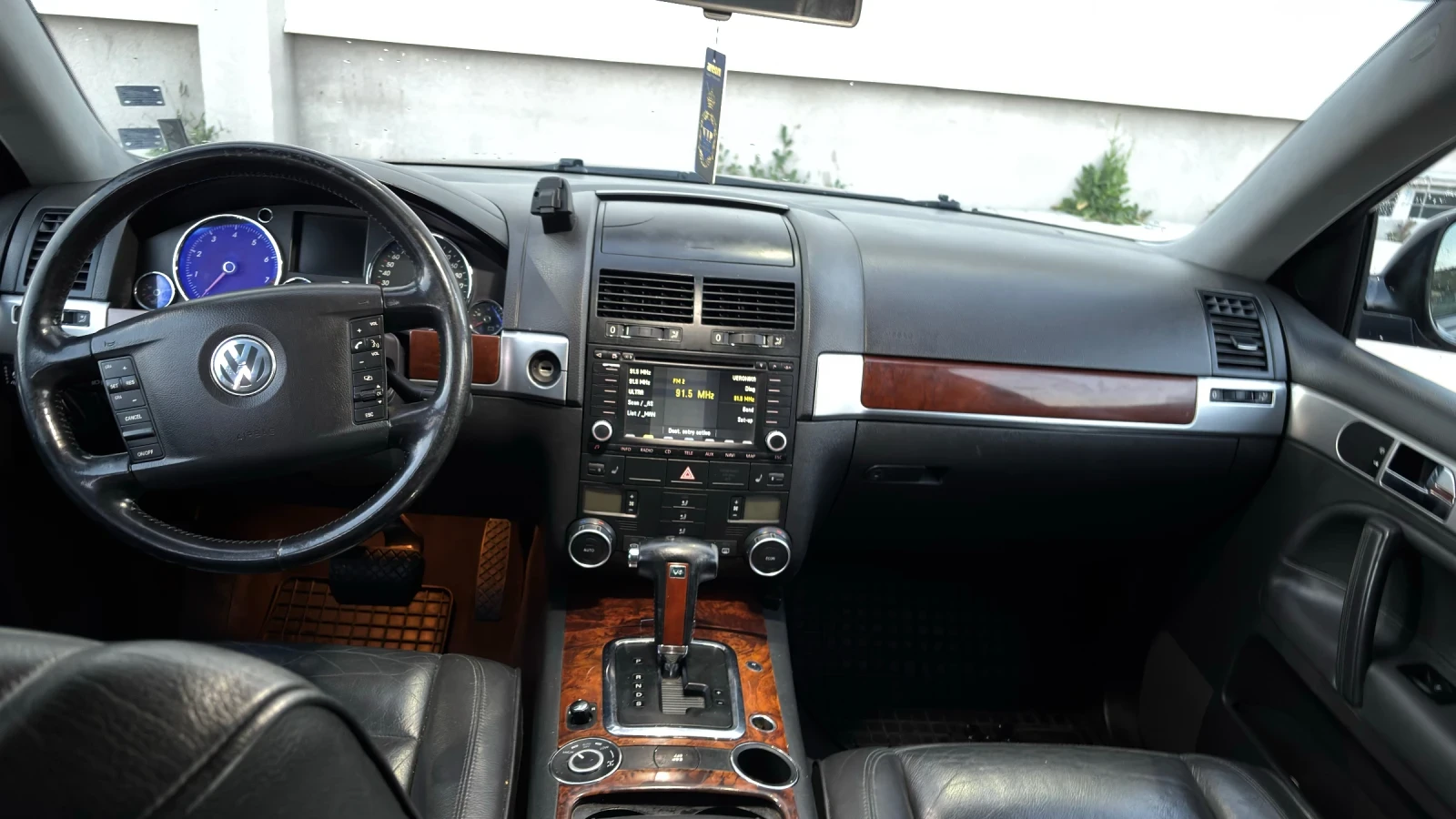 VW Touareg 3.2 - изображение 10