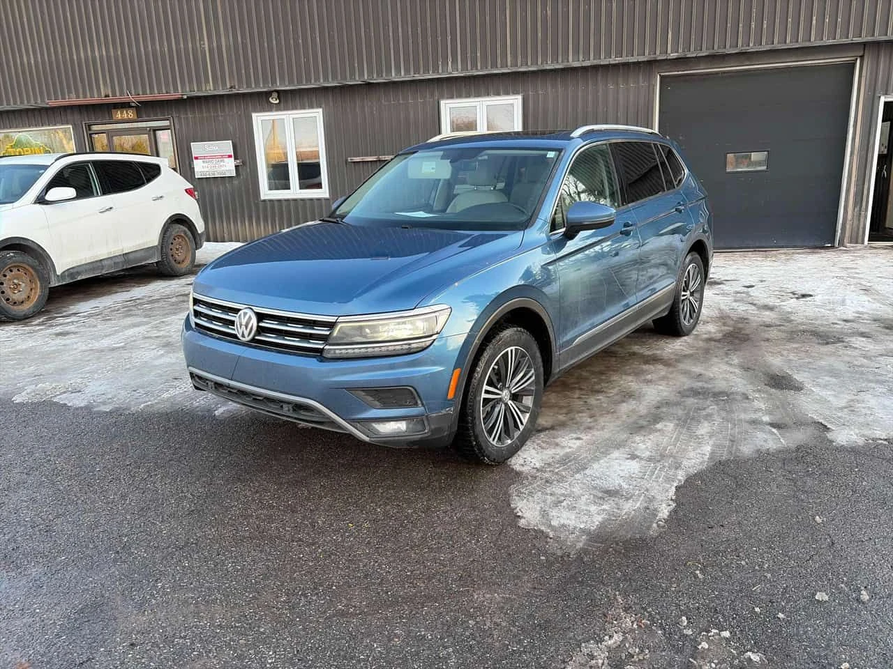VW Tiguan Highline /CARFAX/ НАВИ/ПОДГРЕВ/КОЖА/4Х4/ПАНОРАМА - изображение 2
