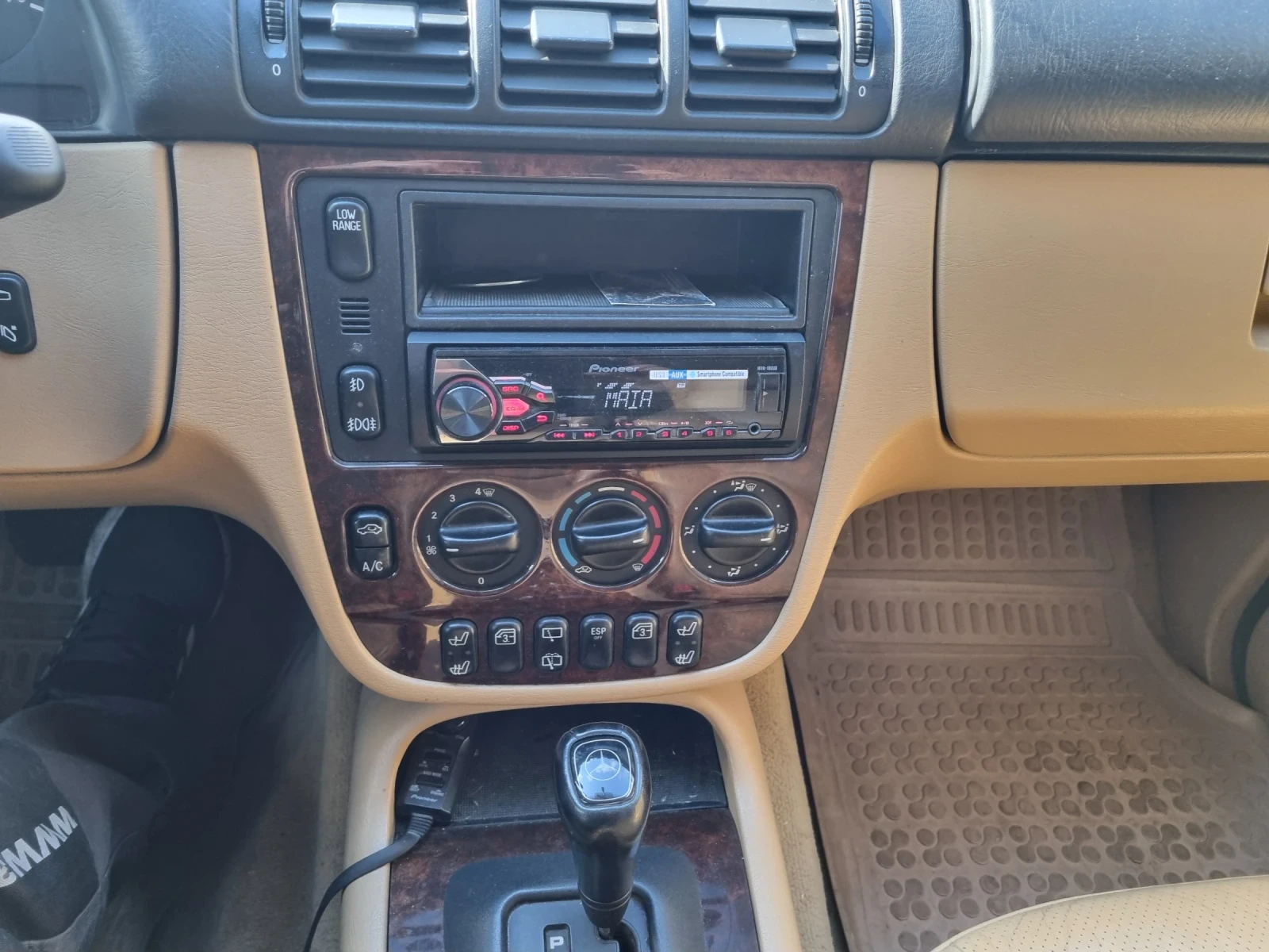 Mercedes-Benz ML 320  - изображение 9