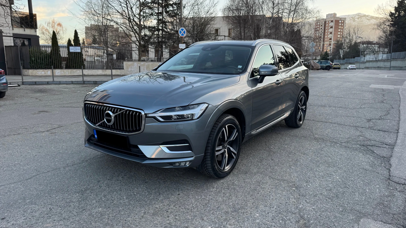 Volvo XC60 T4 2WD Inscription , снимка 3 - Автомобили и джипове - 53797504