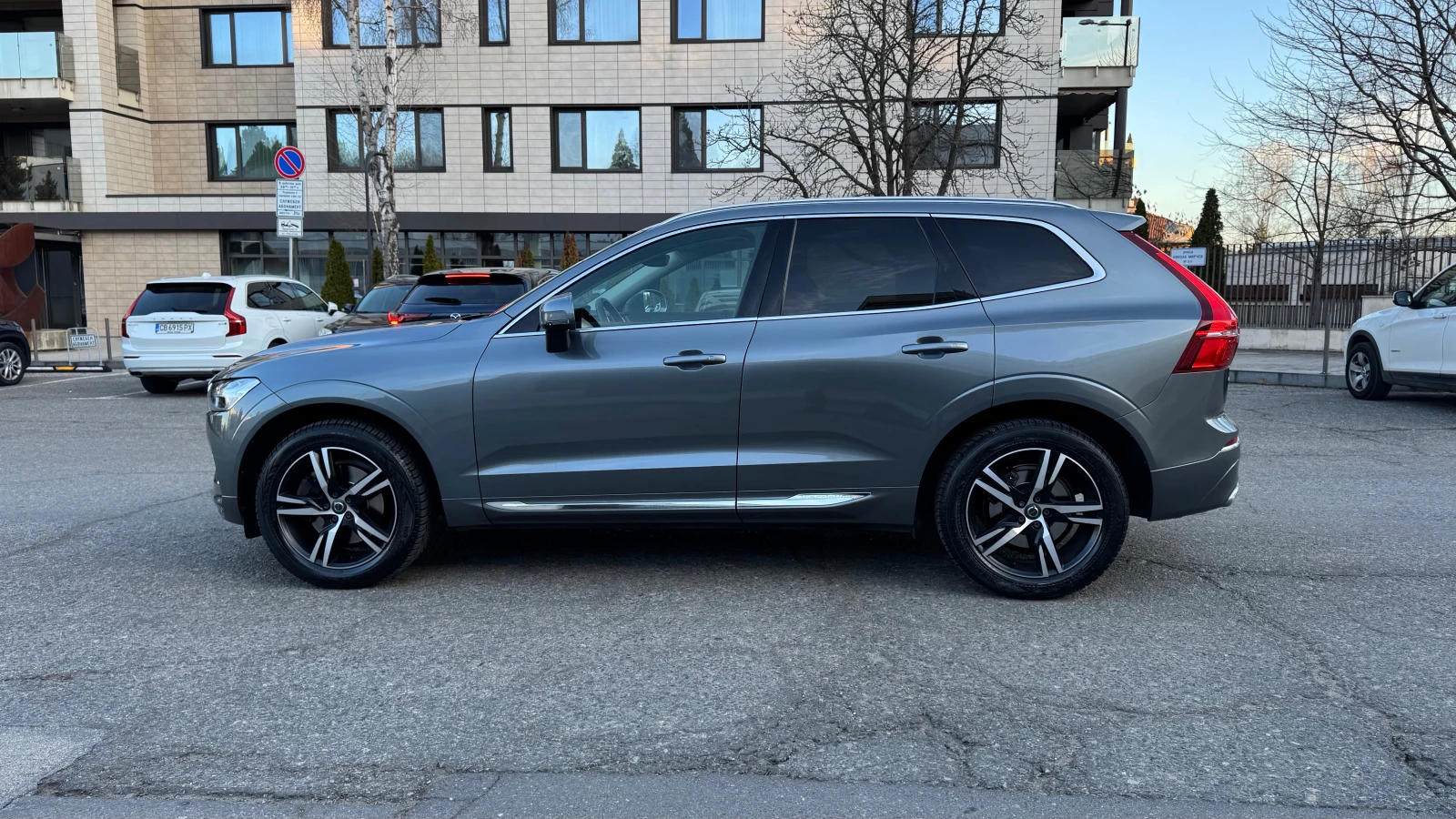 Volvo XC60 T4 2WD Inscription , снимка 4 - Автомобили и джипове - 53797504