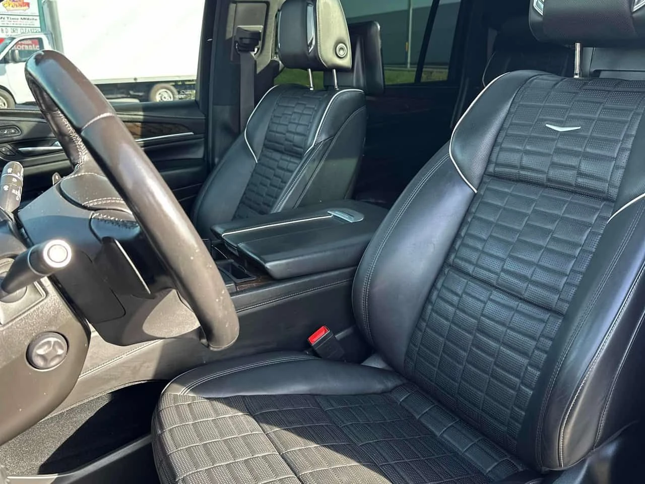 Cadillac Escalade ESV CARFAX, снимка 12 - Автомобили и джипове - 54760871