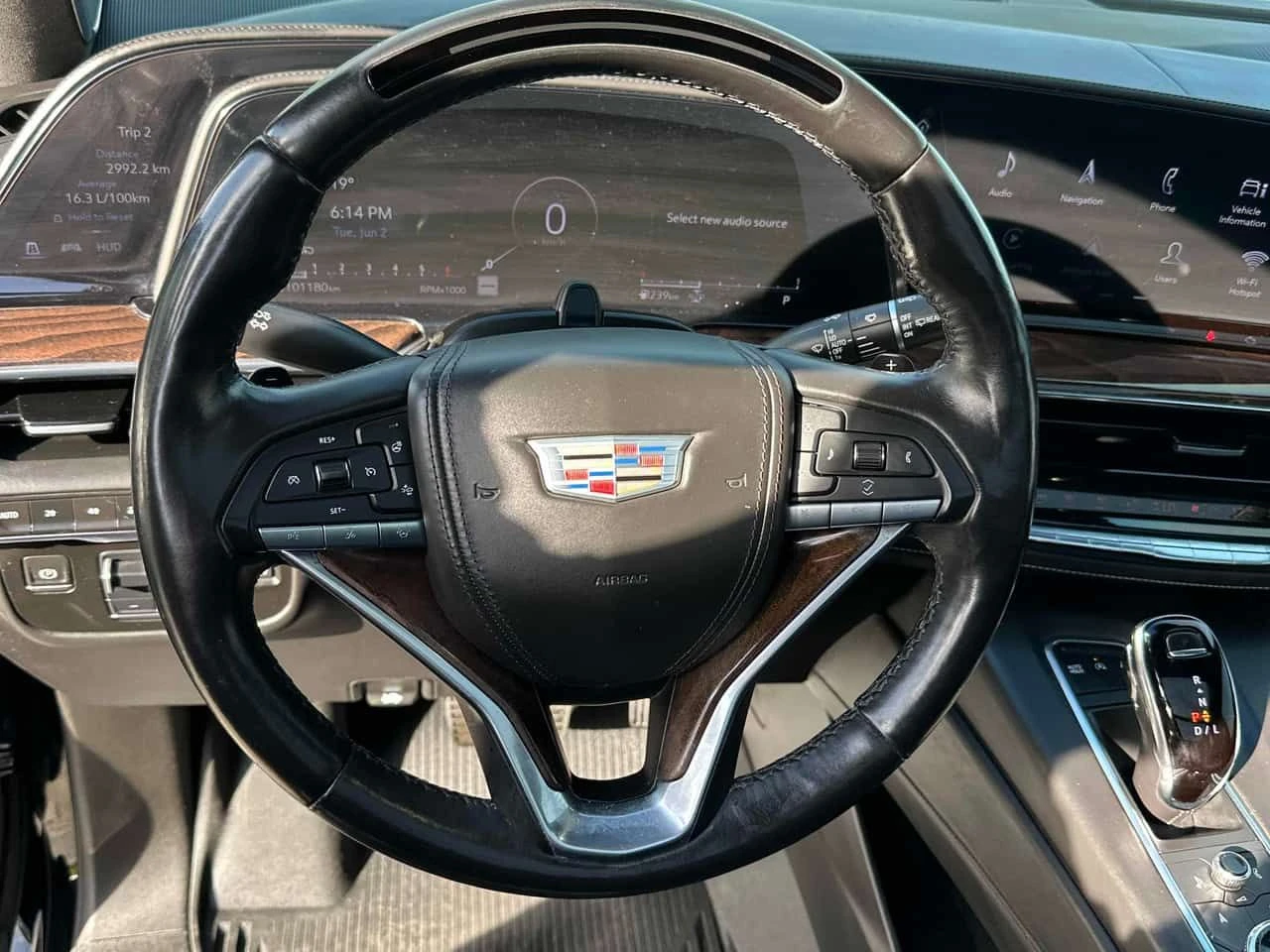 Cadillac Escalade ESV CARFAX, снимка 17 - Автомобили и джипове - 54760871