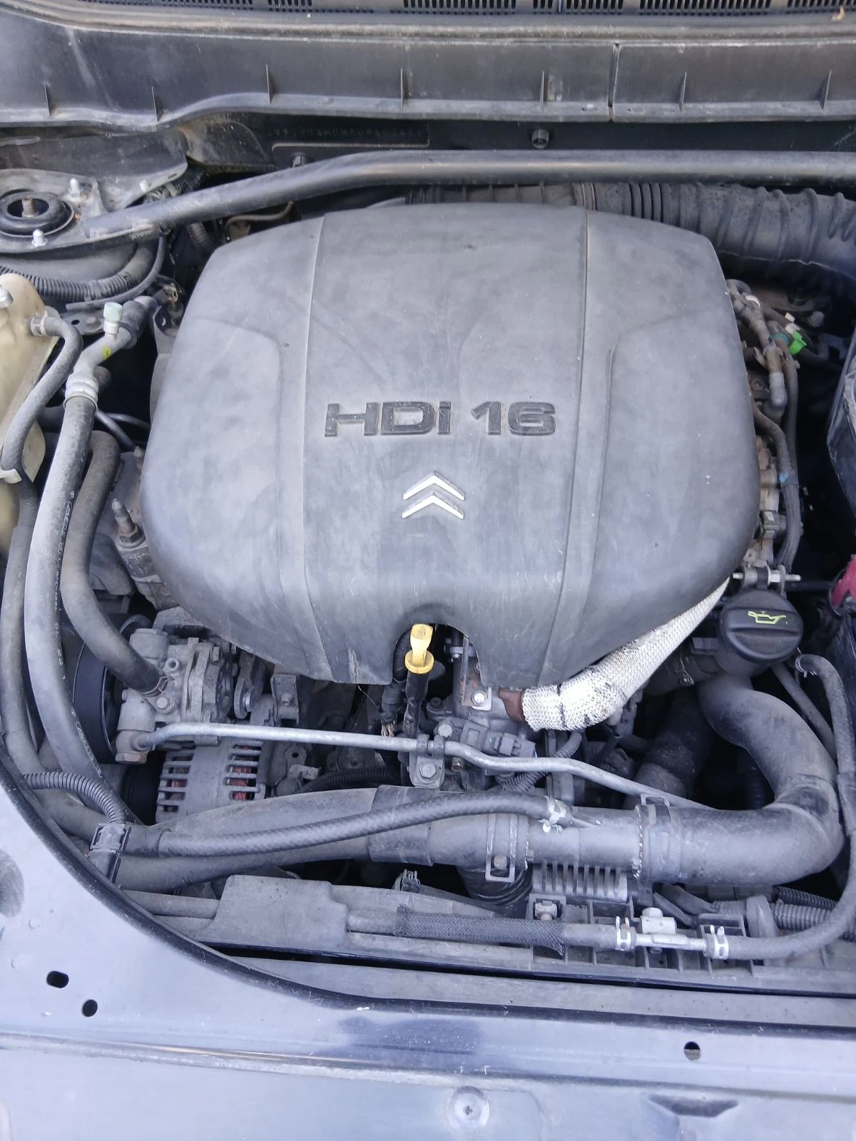Citroen C-Crosser 1.6 HDI, снимка 12 - Автомобили и джипове - 55104710