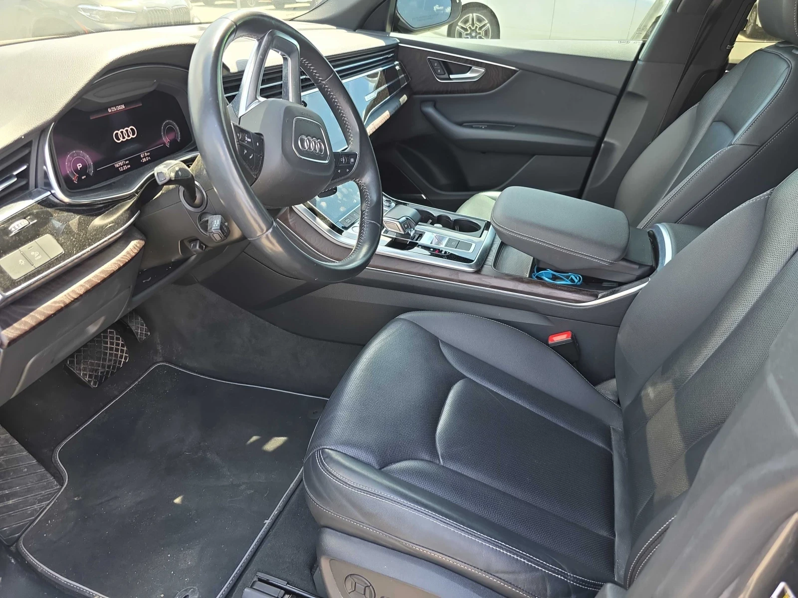 Audi Q8 PROGRESSIV S-LINE | ПАНОРАМА | 360 КАМЕРА | , снимка 5 - Автомобили и джипове - 55369163