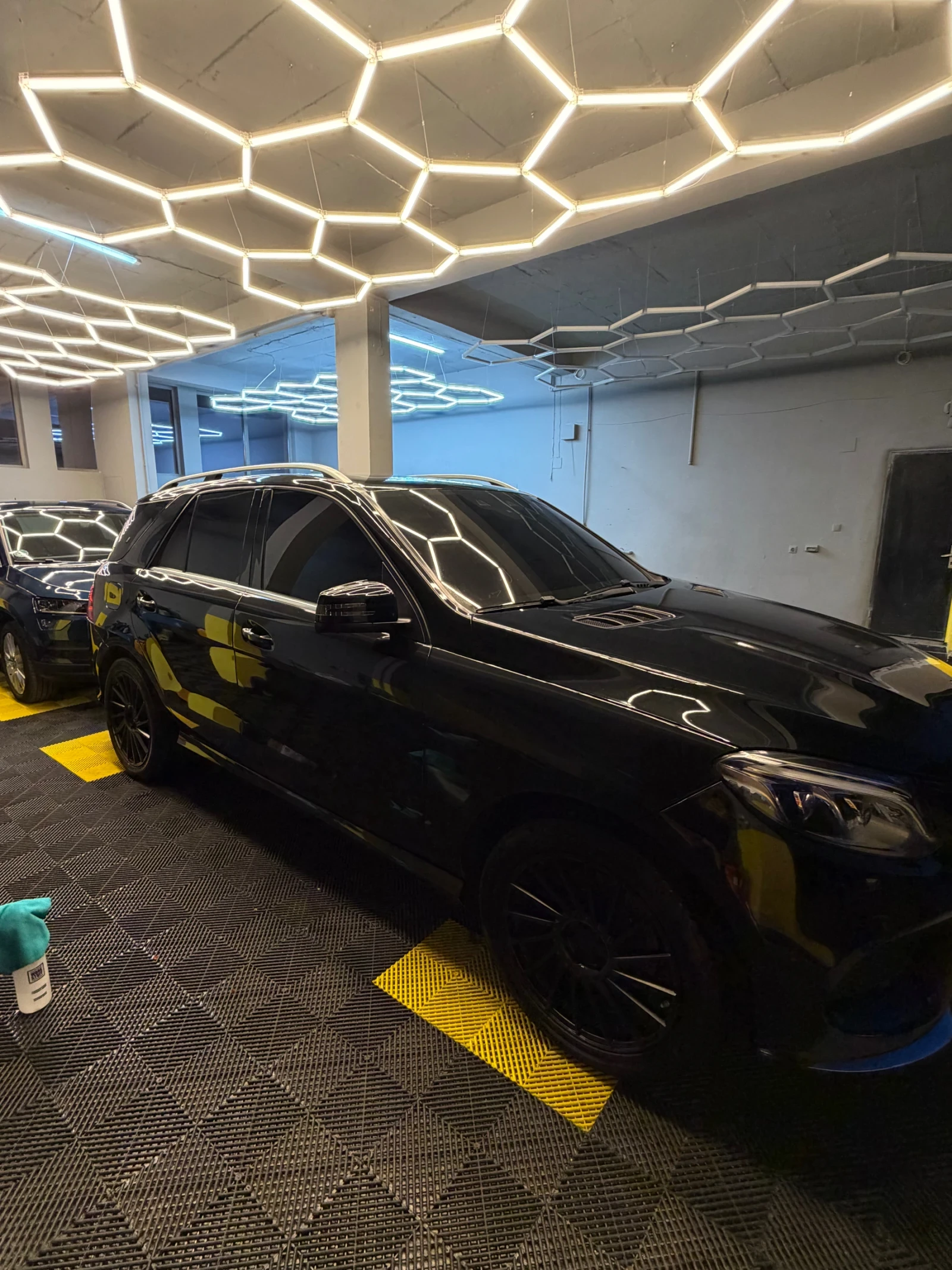 Mercedes-Benz GLE 350, снимка 4 - Автомобили и джипове - 55784887