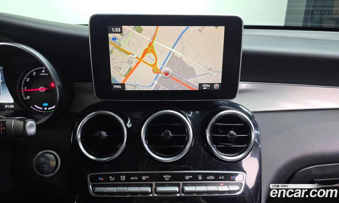 Mercedes-Benz GLC GLC350e 4MATIC Premium, снимка 14 - Автомобили и джипове - 56122829