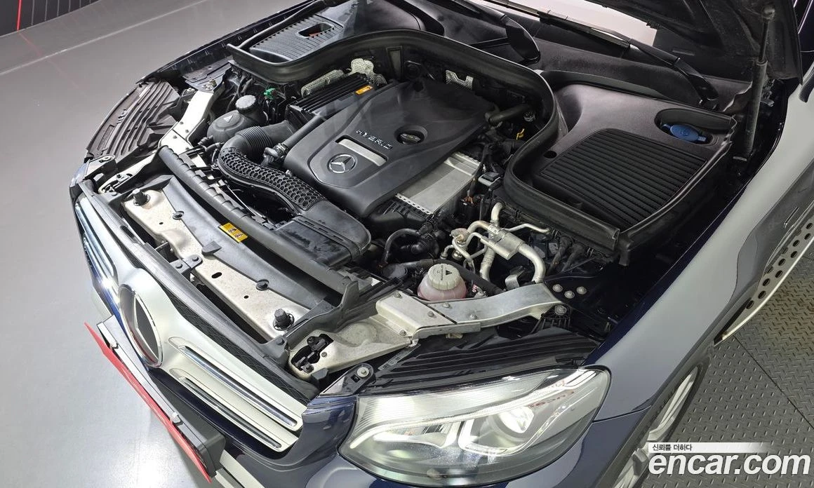 Mercedes-Benz GLC GLC350e 4MATIC Premium, снимка 6 - Автомобили и джипове - 56122829