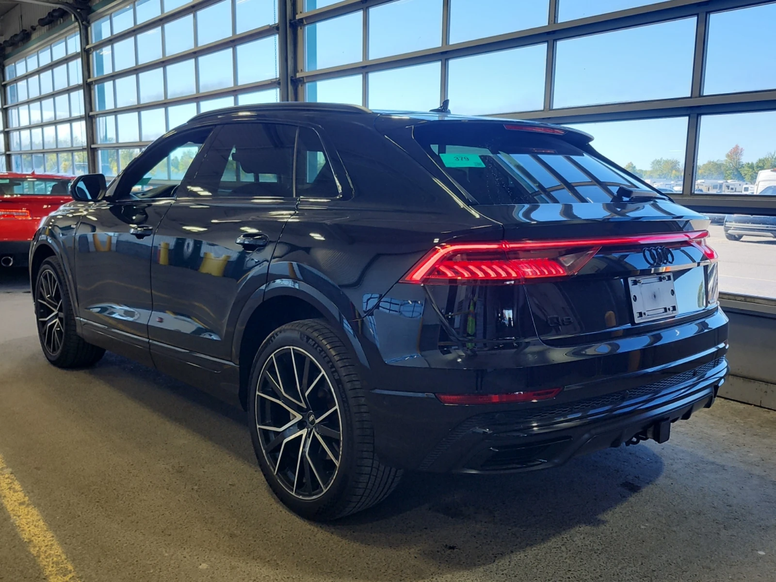 Audi Q8 55 Tfsi Quattro Progressiv / CARFAX / 2 ����� | Mobile.bg � ����������� 5