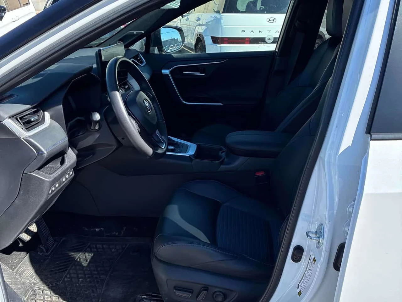 Toyota Rav4 Hybrid XSE / CARFAX / ����� ������ / ����������  | Mobile.bg � ����������� 10