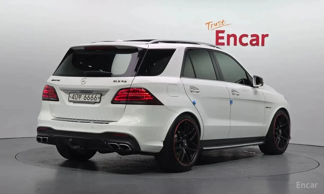 Mercedes-Benz GLE 63 AMG, снимка 2 - Автомобили и джипове - 56733509
