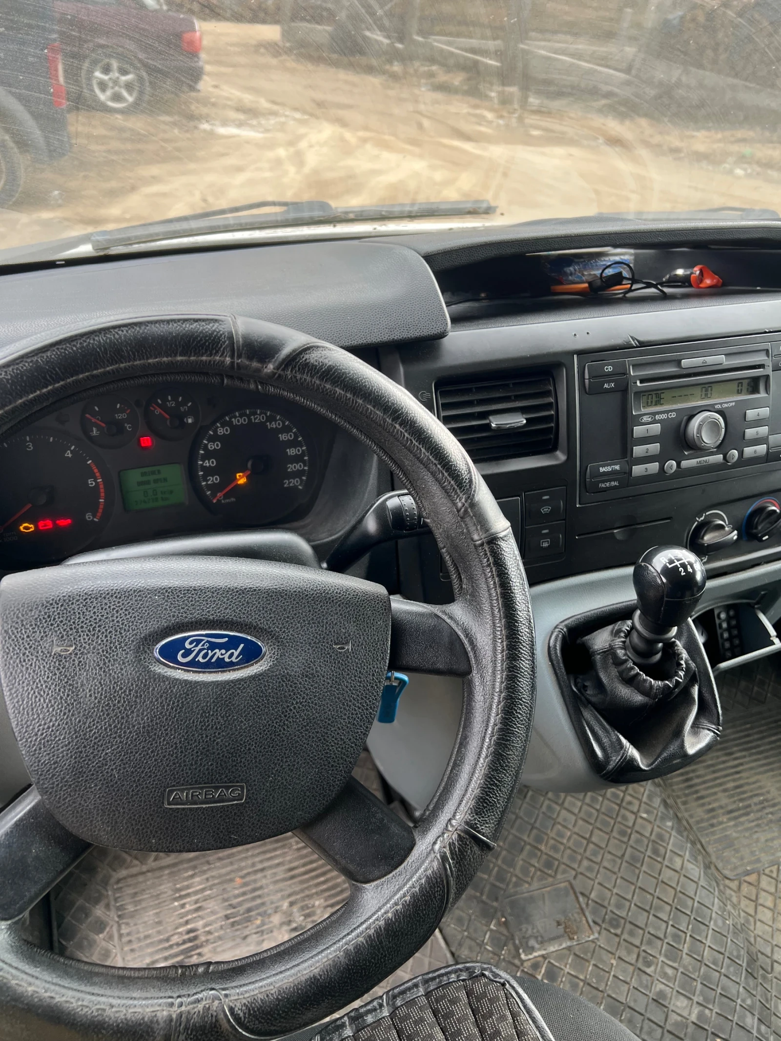 Ford Transit Custom, снимка 5 - Бусове и автобуси - 53936482