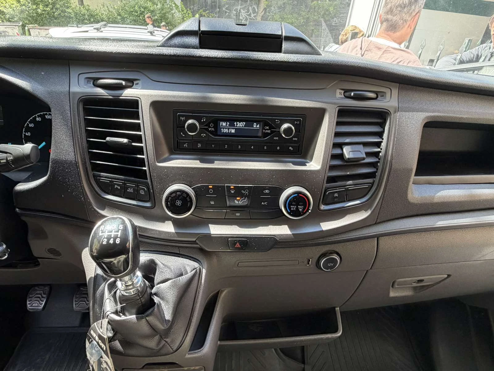 Ford Transit VANLWBEF350, снимка 3 - Бусове и автобуси - 54739934