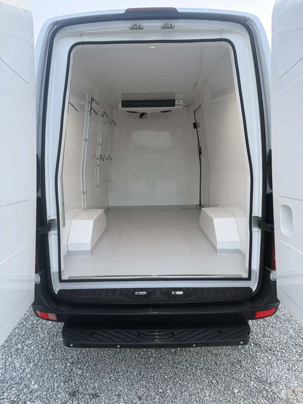 Mercedes-Benz Sprinter Хладилен , снимка 10 - Бусове и автобуси - 55094377