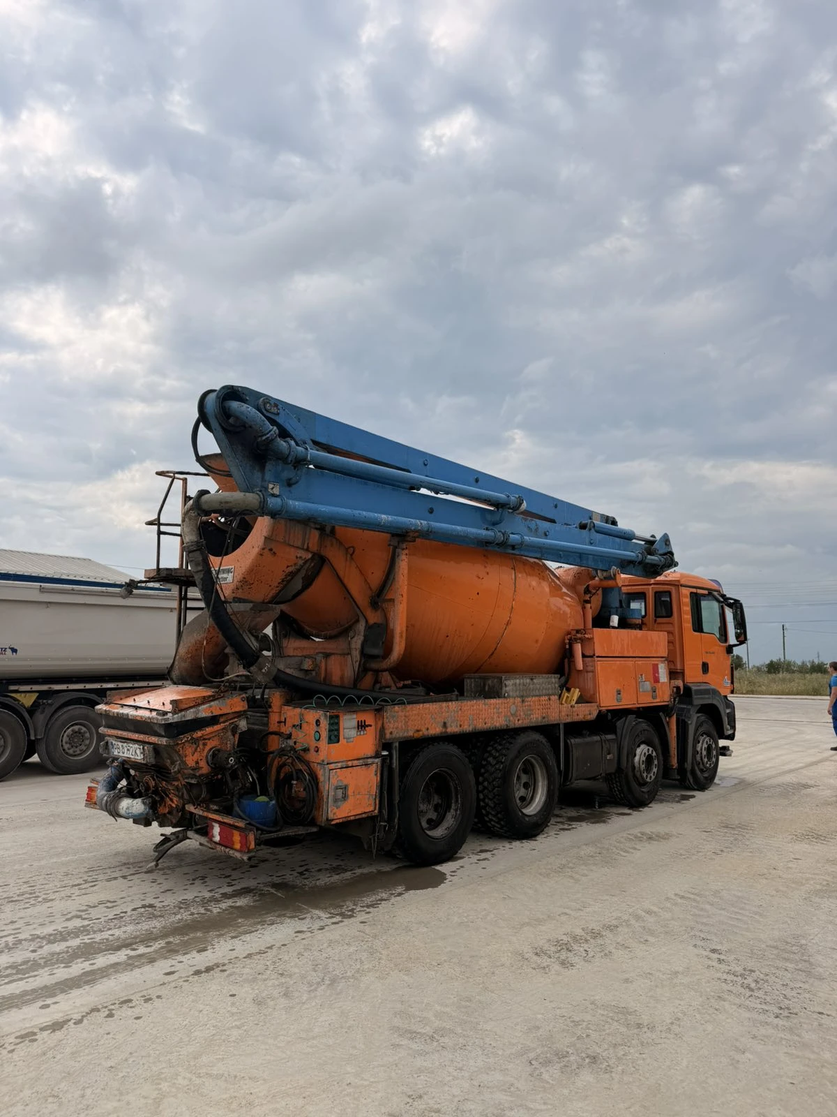 Бетон миксер Man TGS 35.400 ПУМИ 26м, снимка 3 - Индустриална техника - 55176186