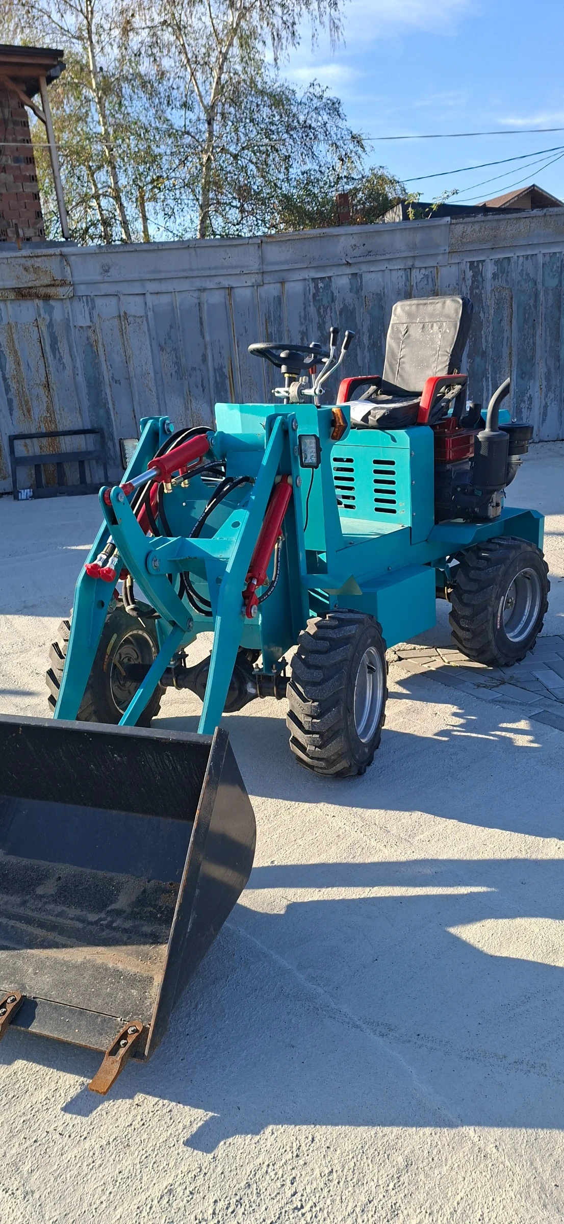 Мини челни товарачи Atlas Copco