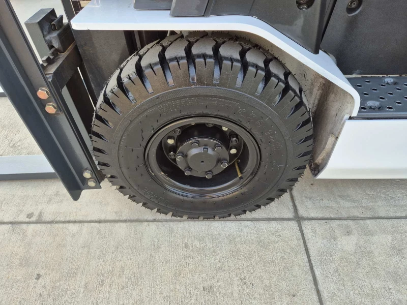 Мотокар Nissan UNIcarriers * газ+ бензин * автомат * перфектен !!, снимка 14 - Индустриална техника - 49458978