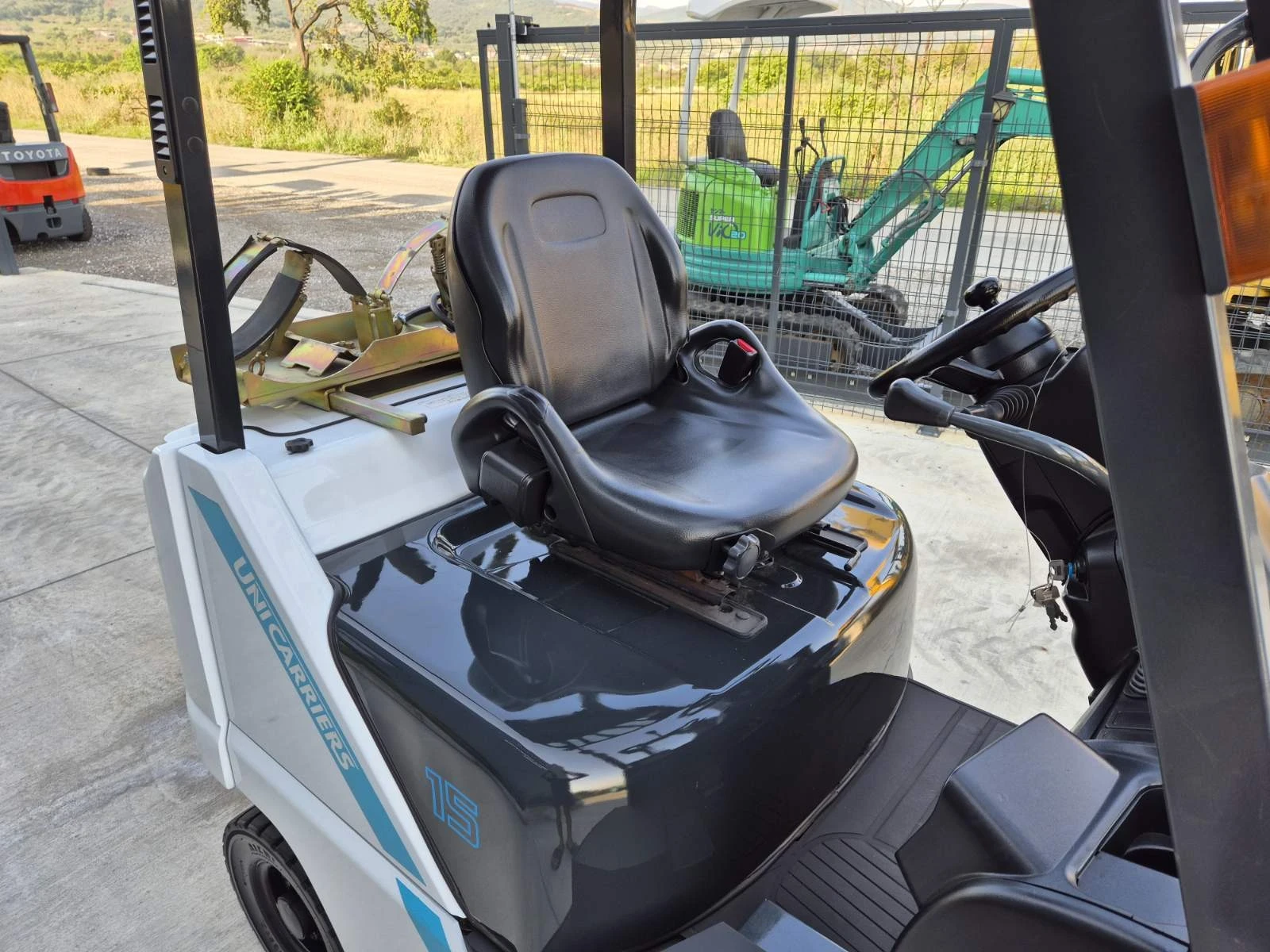  Nissan UNIcarriers * +  *  *  !! | Mobile.bg   12