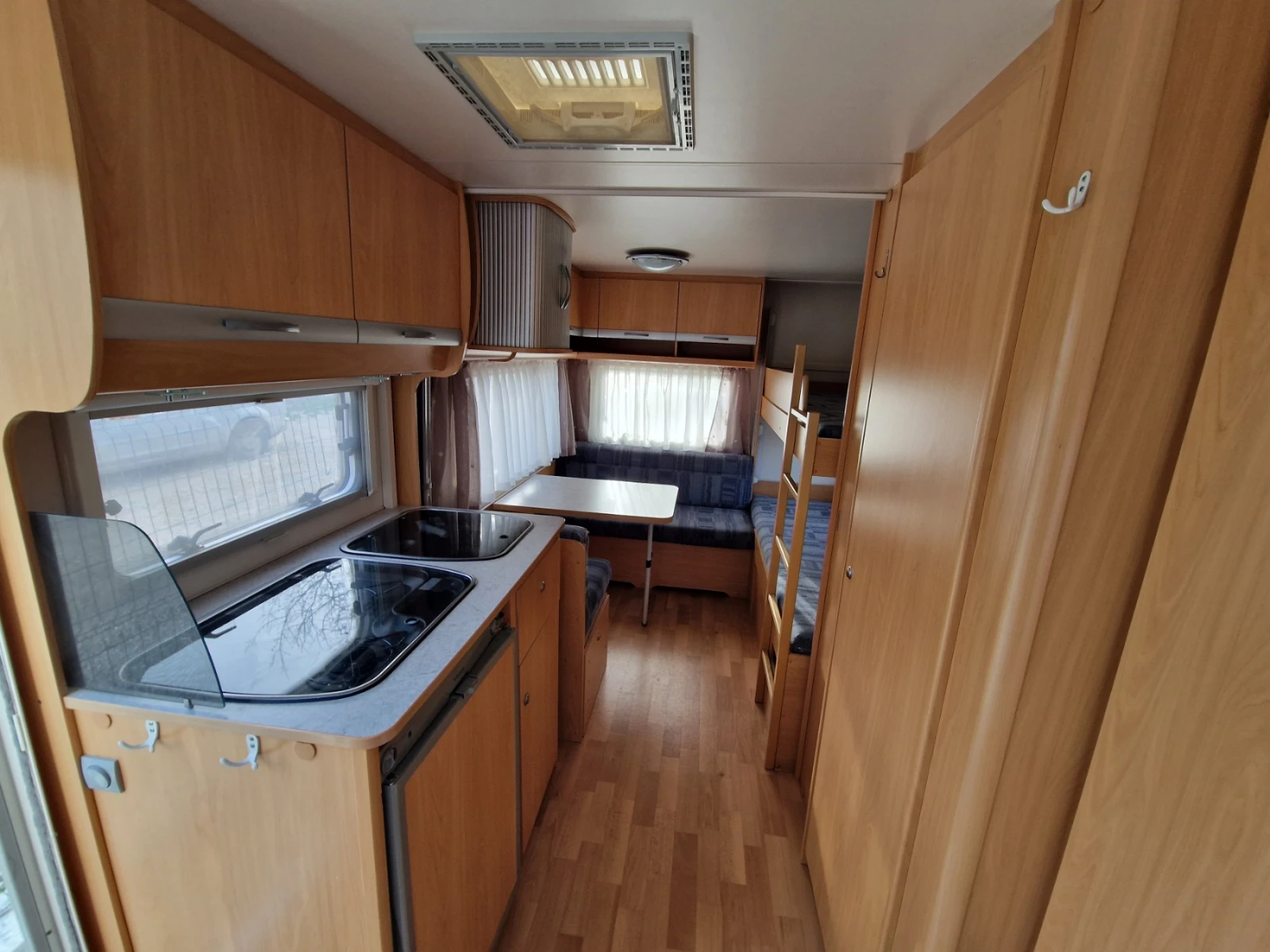 Каравана Knaus 500 Sport Швейцария - изображение 8