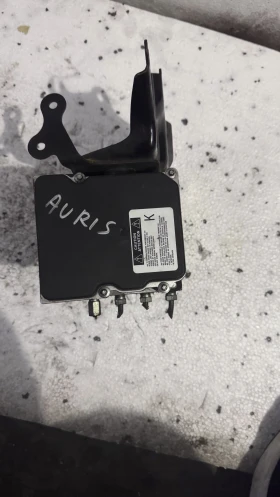  Спирачна помпа ABS за Toyota Auris 2007, снимка 1