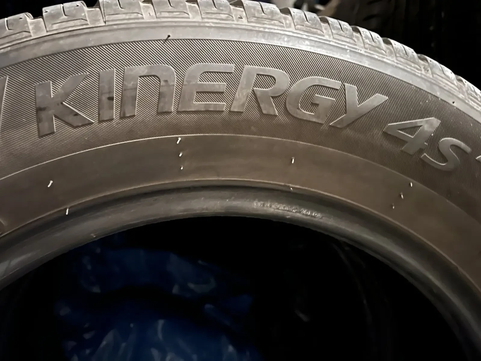 Гуми Всесезонни 215/65R17, снимка 7 - Гуми и джанти - 54583096