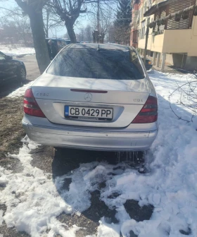 Mercedes-Benz E 320, снимка 5