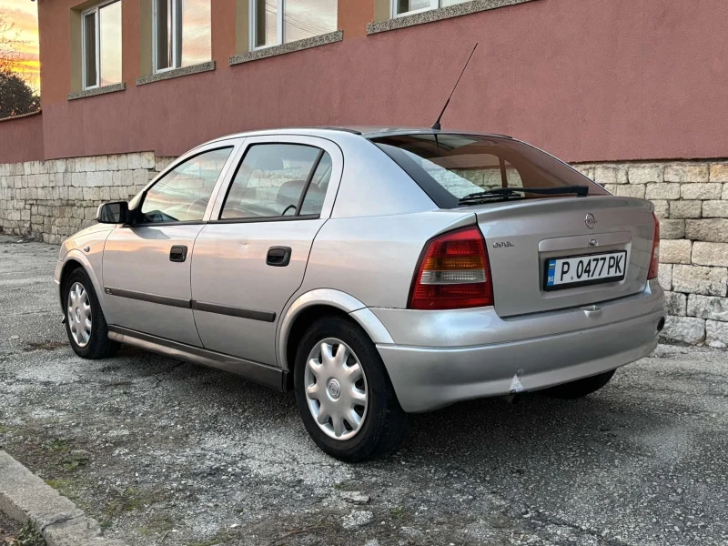 Opel Astra 1.8 газов инж, снимка 3 - Автомобили и джипове - 48080099