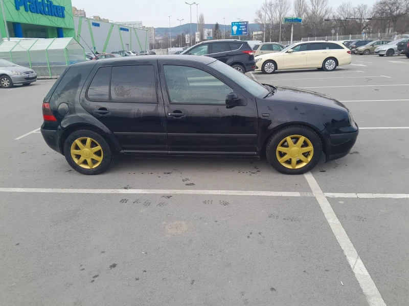 VW Golf 1.9 Tdi, снимка 3 - Автомобили и джипове - 49069508