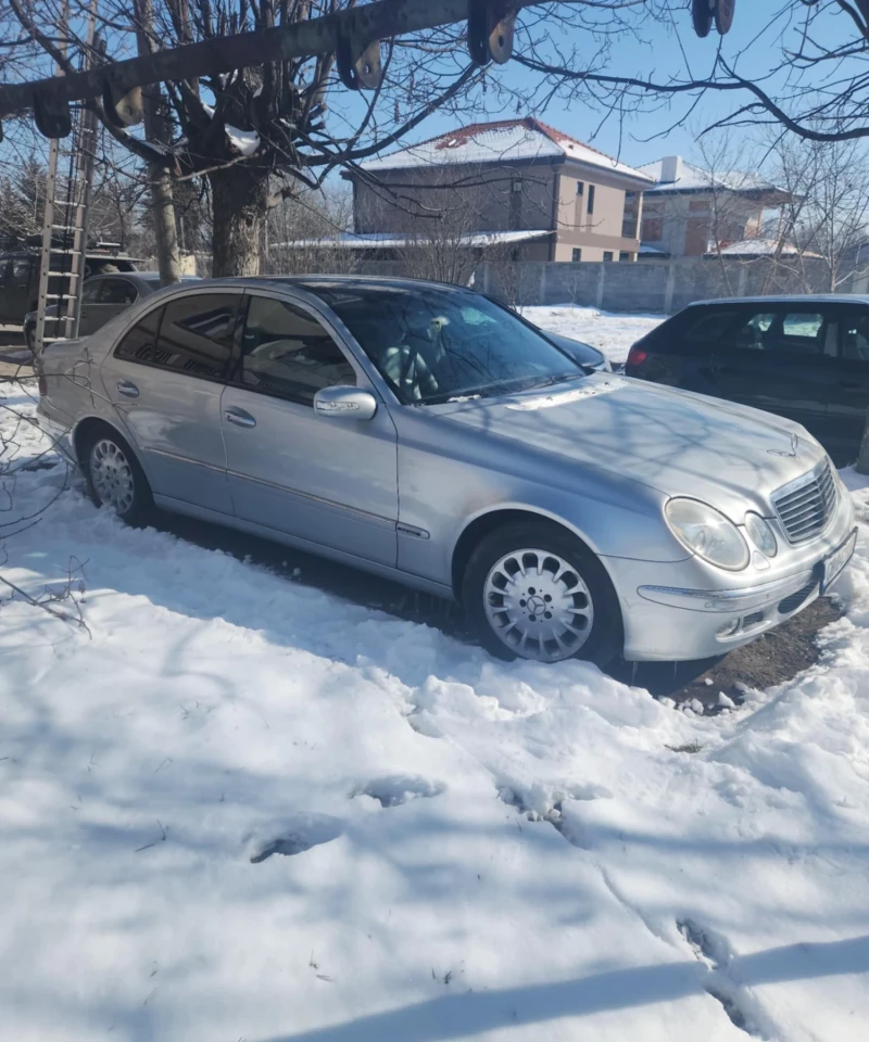 Mercedes-Benz E 320, снимка 6 - Автомобили и джипове - 49210163