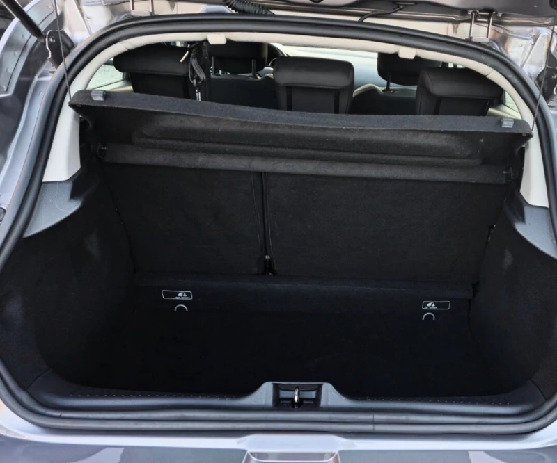 Suzuki Swift 1.3 DDiS, снимка 14 - Автомобили и джипове - 49996344