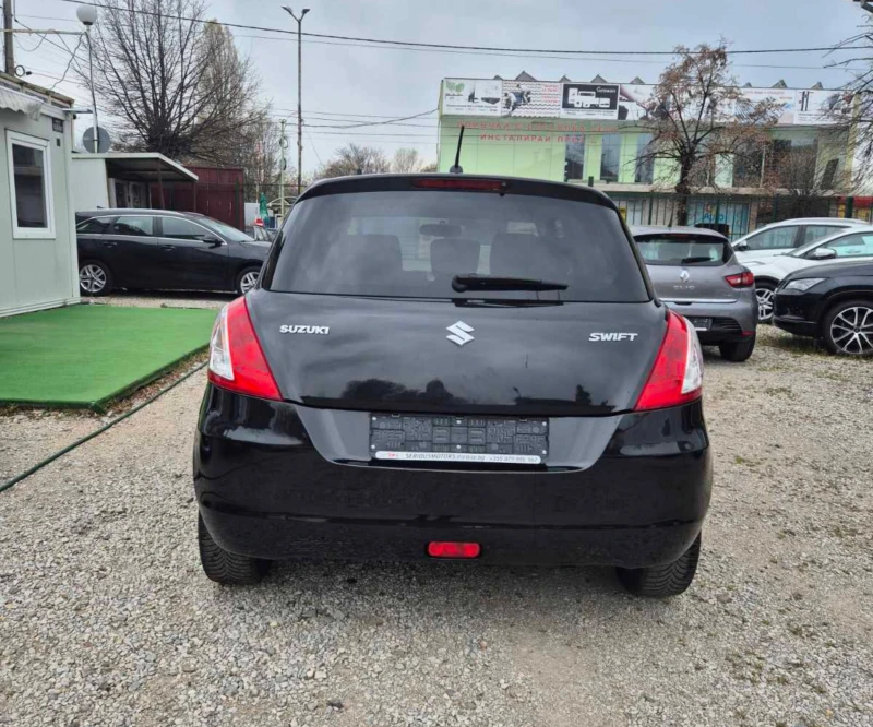Suzuki Swift 1.3 DDiS, снимка 5 - Автомобили и джипове - 49996344