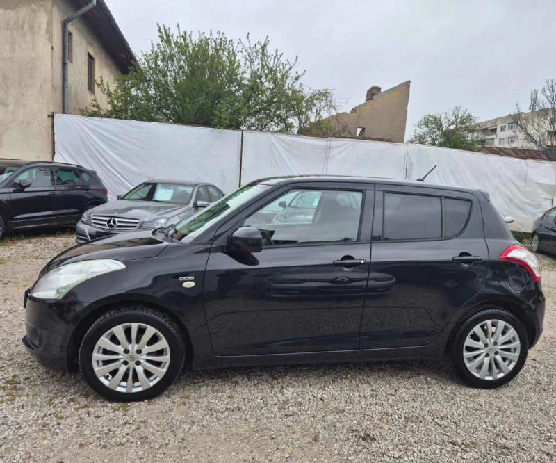 Suzuki Swift 1.3 DDiS, снимка 7 - Автомобили и джипове - 49996344