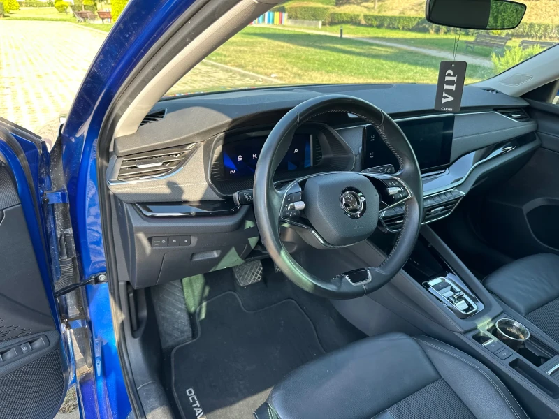 Skoda Octavia 1.4iV PLUG-IN HYBRID/ LED / DISTRONIC / 115 ХИЛ.КМ, снимка 4 - Автомобили и джипове - 52718398
