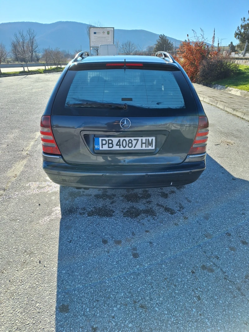 Mercedes-Benz C 220 W203, снимка 3 - Автомобили и джипове - 52916933