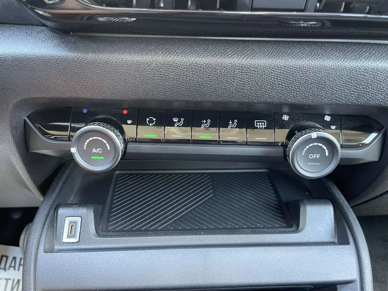 Citroen C4 BlueHDi 110 S&S BVM6, снимка 8 - Автомобили и джипове - 53177060