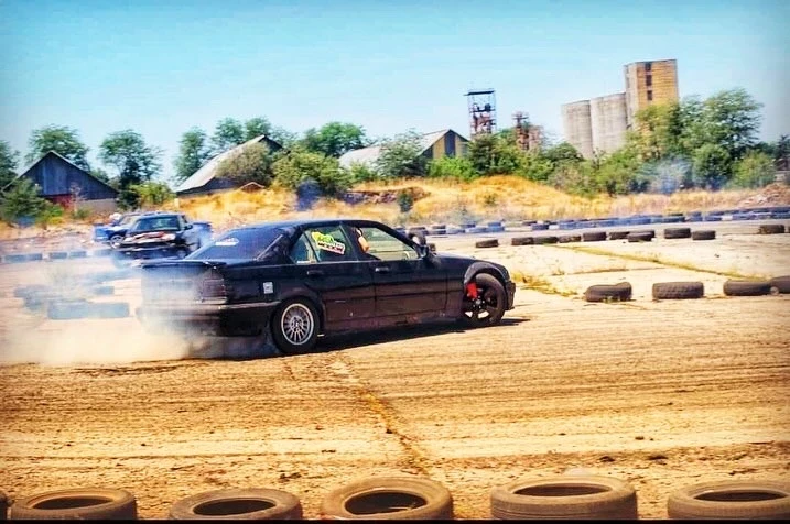 BMW 325 Drift Car, снимка 10 - Автомобили и джипове - 54319829