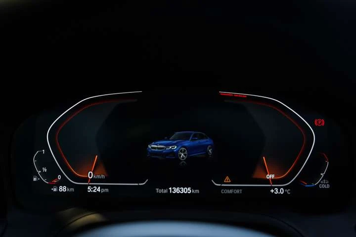 BMW 330 330i xDrive Sedan, снимка 12 - Автомобили и джипове - 54340689