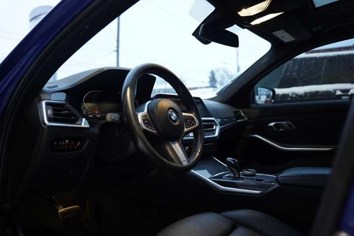 BMW 330 330i xDrive Sedan, снимка 9 - Автомобили и джипове - 54340689