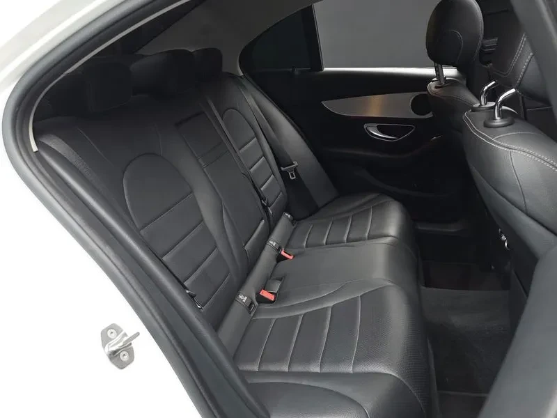 Mercedes-Benz C 220 W205  D 4Matic, снимка 12 - Автомобили и джипове - 56355845